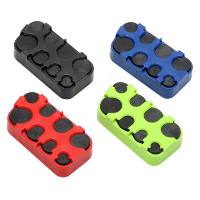 Kā izvēlēties labāko plastmasas monētu maku ikdienas lietošanai?